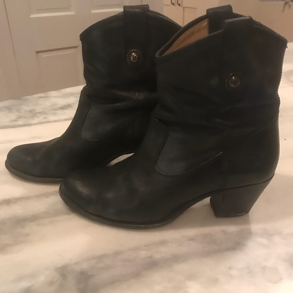 Frye Melissa Button Shortie